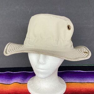 The Tilley Hat endurables size 7 3/8